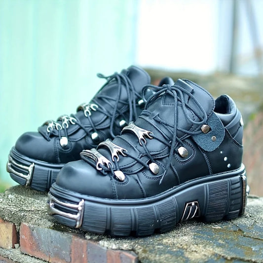 Thick Bottom Platform Women Sneakers Rock Metal Decoration Large Size Casual Trainers Punk Style Gothic Sport Shoes Female Daily