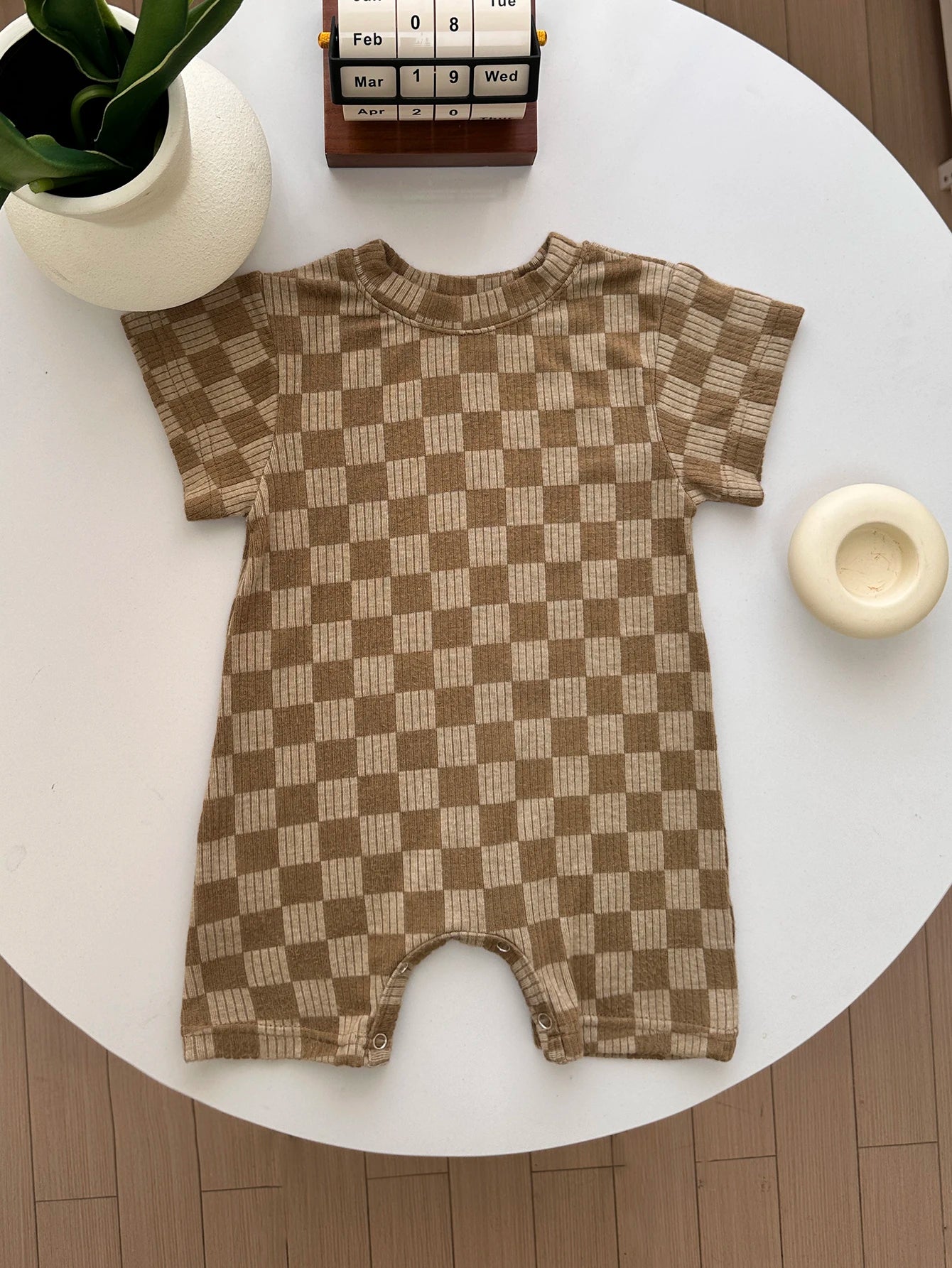 Retro summer toddler bodysuit short sleeved plaid jumpsuit neutral baby romper clothes
